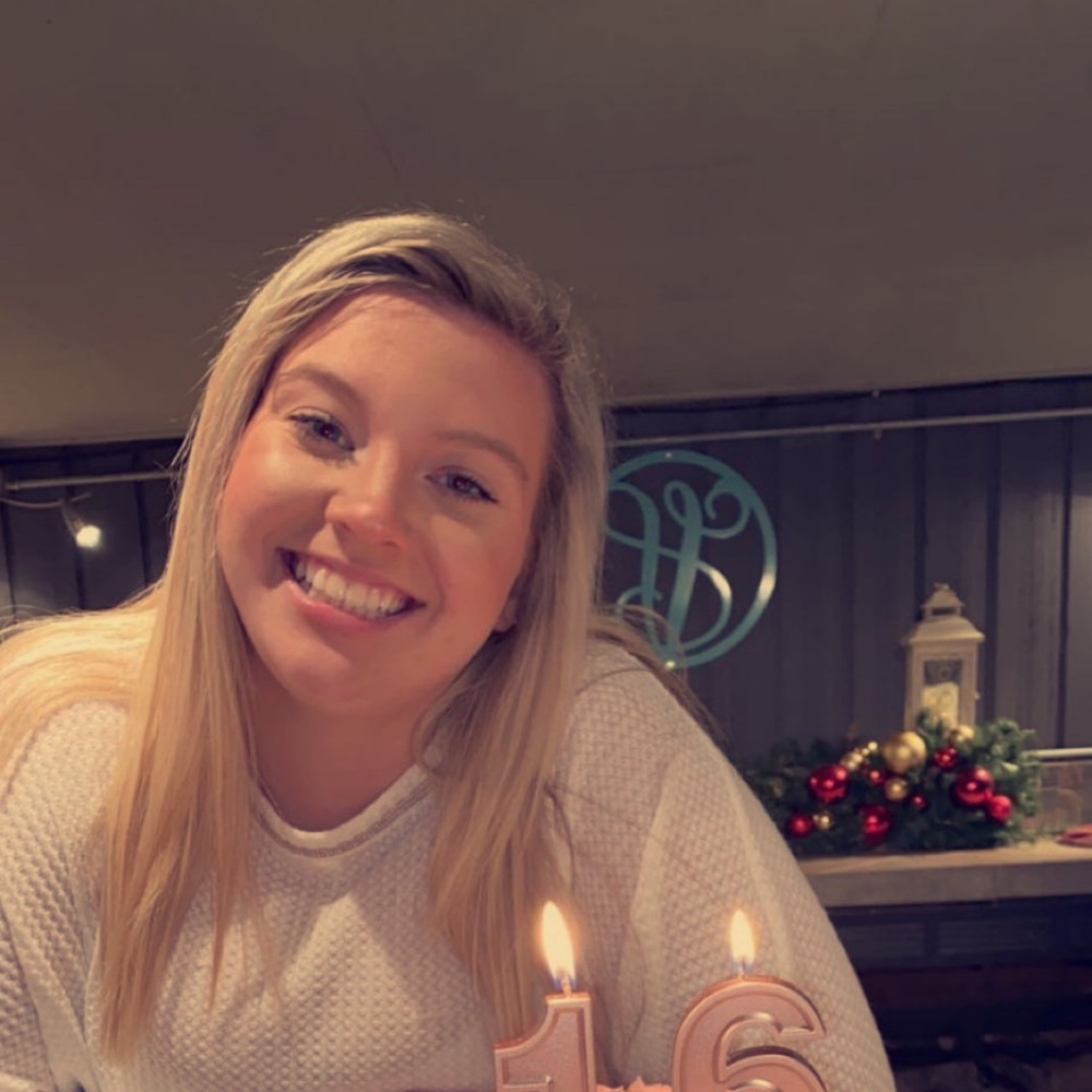 Meet your Posher, Lucy